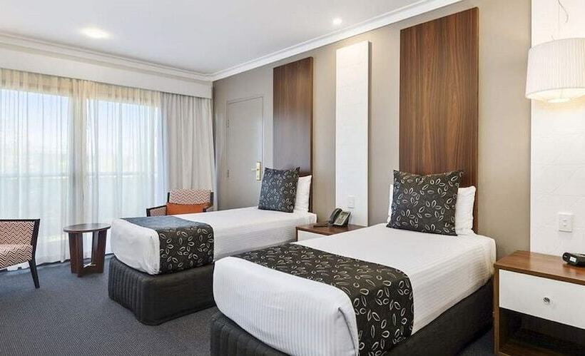 디럭스 룸, Quality Hotel Taylors Lakes