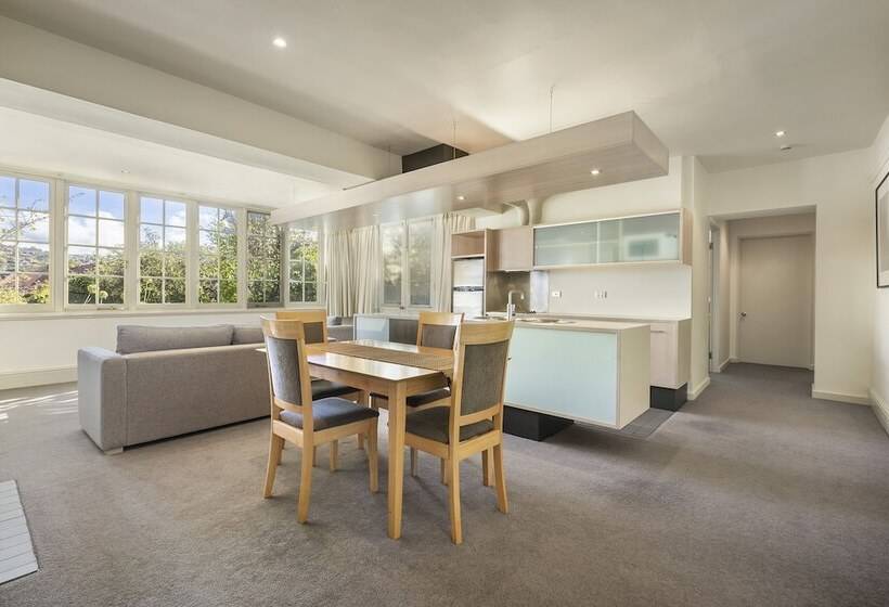 带2个卧室的公寓, Quest Trinity House