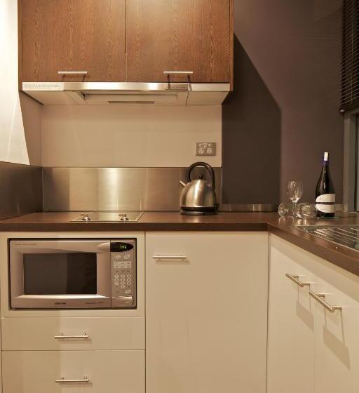 استودیوی لوکس, Zero Davey Boutique Apartment