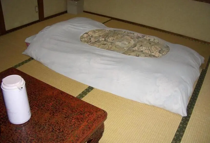 اتاق استاندارد با سرویس بهداشتی مشترک, Ryokan Tomitaya Bekkan