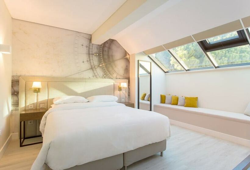 Люкс Премиум Вид на Бассейн, Four Points By Sheraton Sesimbra