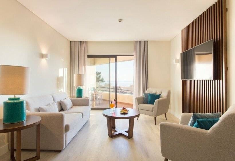 Люкс Премиум Вид на Бассейн, Four Points By Sheraton Sesimbra