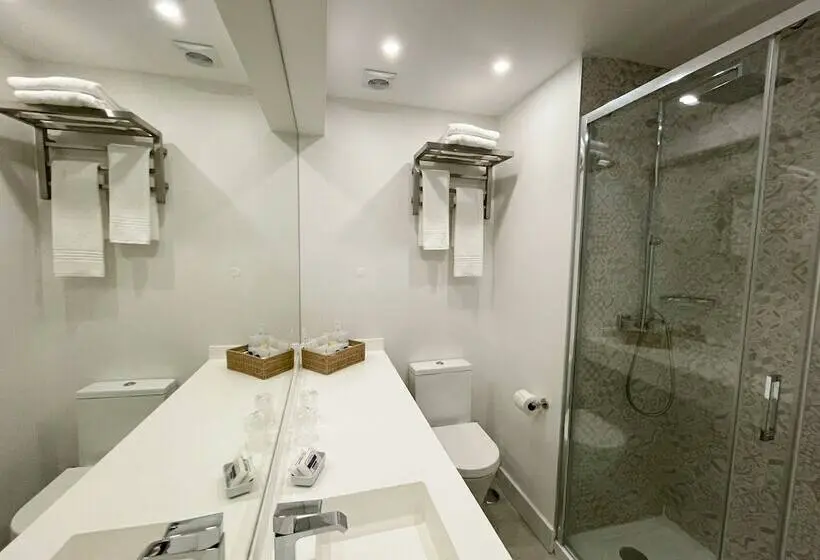 سوئیت پریمیوم با چشم‌انداز دریا, Four Points By Sheraton Sesimbra
