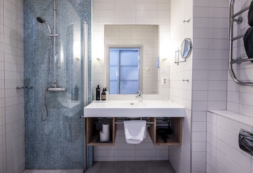 اتاق سوپریور یک تخته, First Hotel Planetstaden