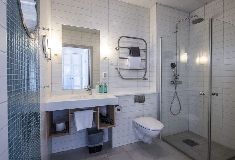 اتاق سوپریور یک تخته, First Hotel Planetstaden