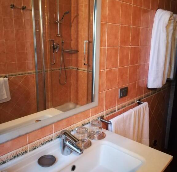 اتاق لوکس, Cortona Resort & Spa