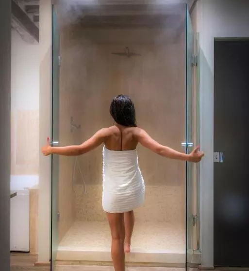 سوئیت جونیور با تخت بزرگ, Cortona Resort & Spa