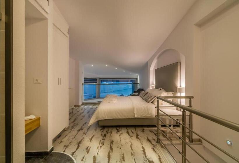 סוויטת דלוקס נוף לים, Akti Ouranoupoli Beach Resort