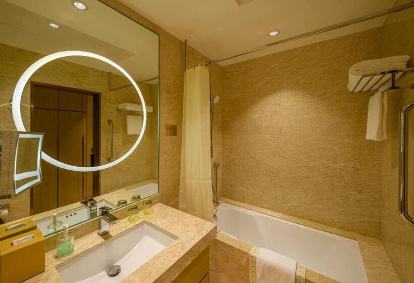 اتاق لوکس, Grand Dragon