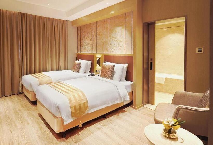 اتاق لوکس, Grand Dragon