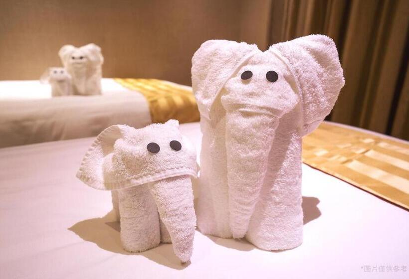 اتاق خانوادگی, Grand Dragon