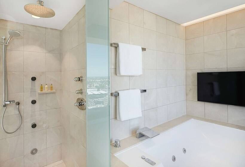 Люкс, Hilton Sydney