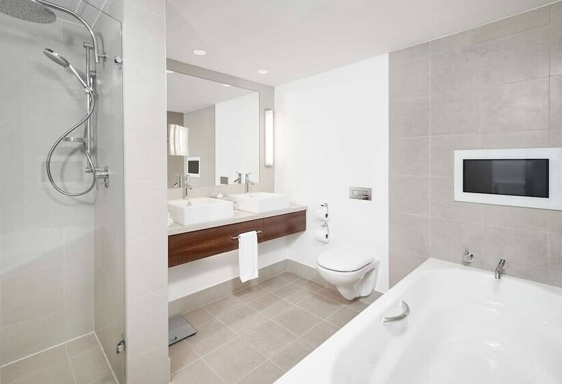 جناح إدارى, Hilton Sydney