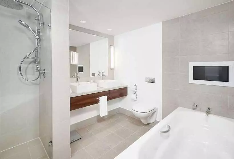 سوییت اجرایی, Hilton Sydney