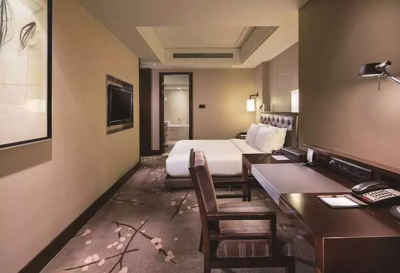 سوییت اجرایی, Hilton Sydney