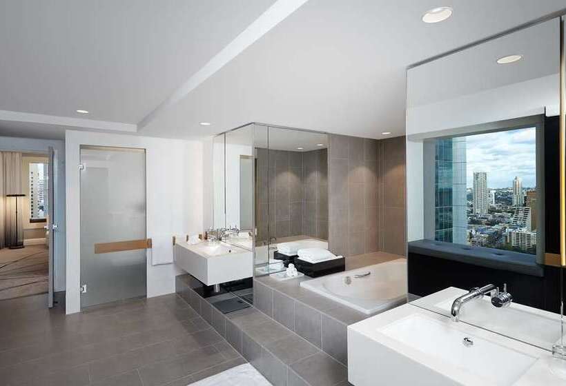 جناح, Hilton Sydney