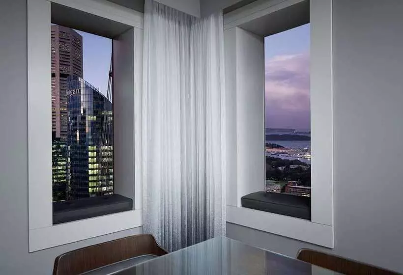 سوییت, Hilton Sydney