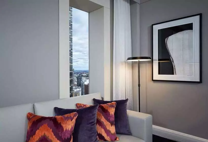 سوییت, Hilton Sydney