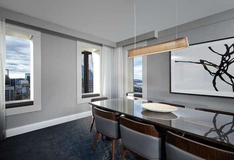 جناح, Hilton Sydney