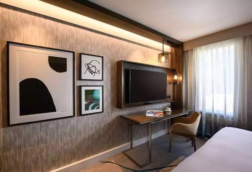 اتاق لوکس با تخت بزرگ, Hilton Sydney