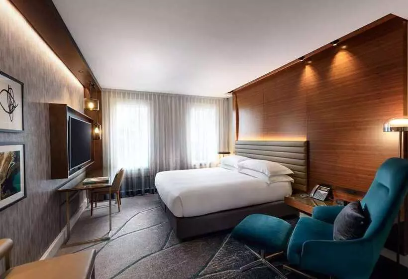 اتاق لوکس با تخت بزرگ, Hilton Sydney