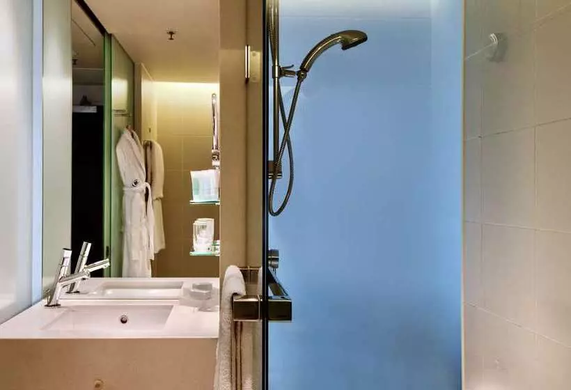 اتاق لوکس با تخت بزرگ, Hilton Sydney