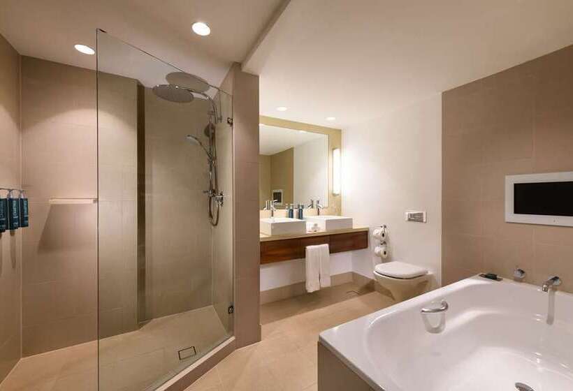 جناح إدارى, Hilton Sydney