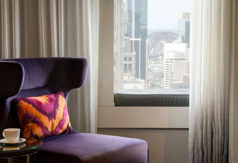 جناح, Hilton Sydney