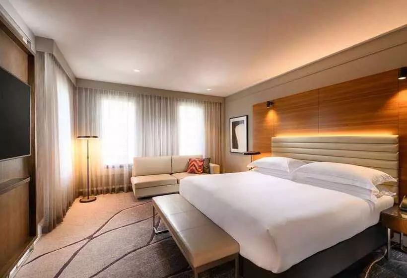 سوییت, Hilton Sydney