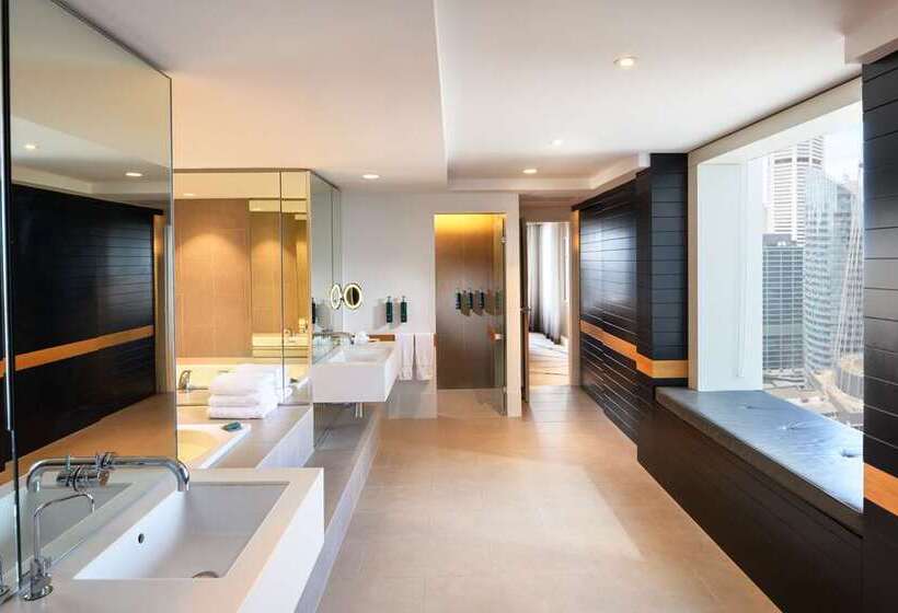 جناح, Hilton Sydney