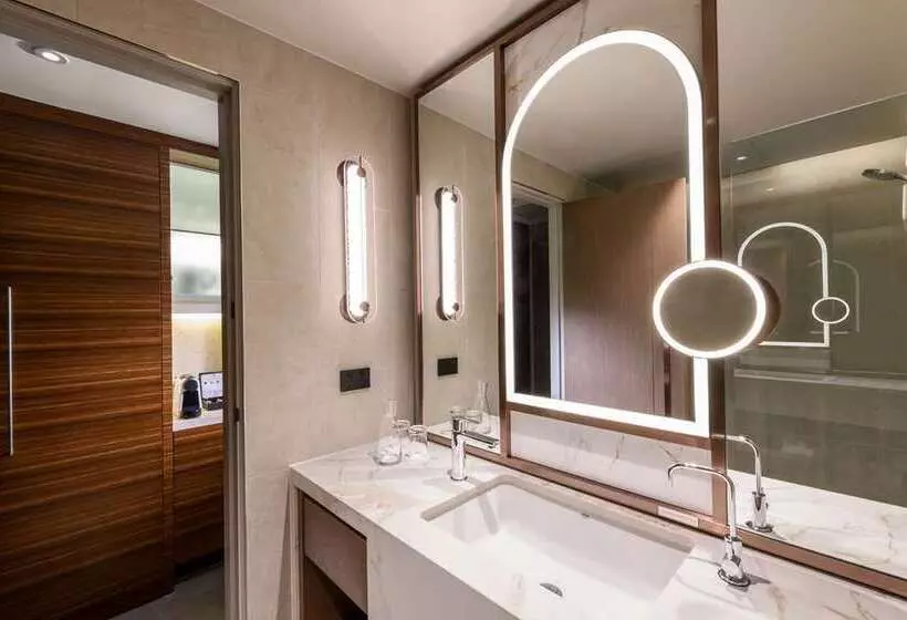 اتاق استاندارد با تخت بزرگ, Hilton Sydney