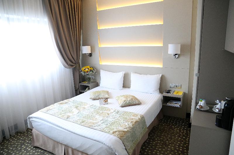 اتاق استاندارد یک نفره, Leonardo Hotel Bucharest City Center