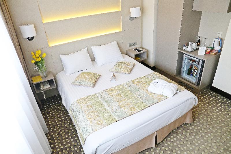 اتاق استاندارد یک نفره, Leonardo Hotel Bucharest City Center