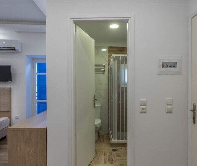 スタンダードトリプルルーム, Mare Naxia