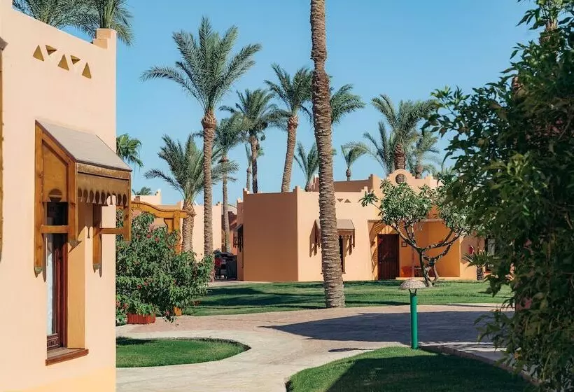 بانگلوی استاندارد, Nubian Village, Families And Couples Only