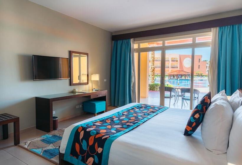 سوییت اجرایی, Nubian Village, Families And Couples Only