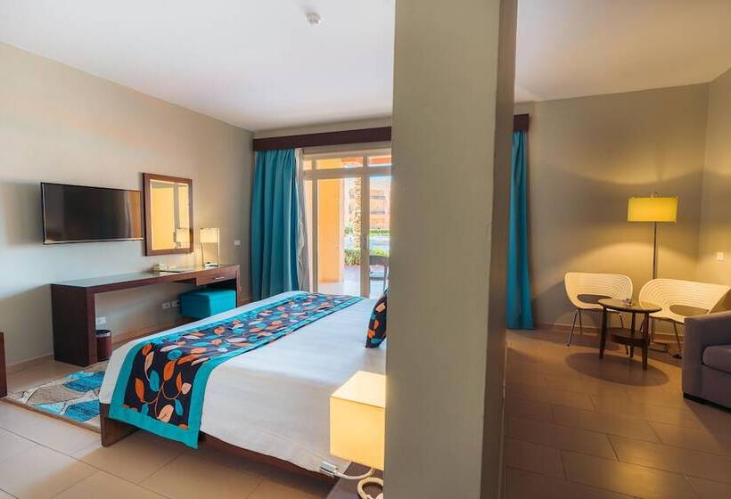 سوییت اجرایی, Nubian Village, Families And Couples Only