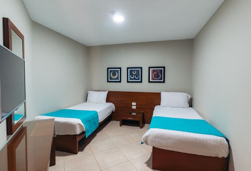 سوییت خانوادگی, Nubian Village, Families And Couples Only