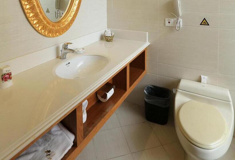 חדר דלוקס נוף לים, Palm Beach Resort & Spa