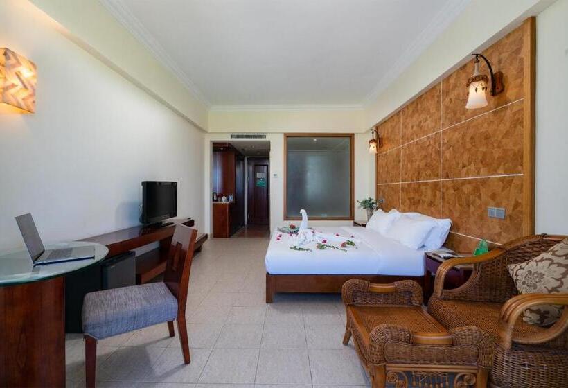 חדר דלוקס נוף לים, Palm Beach Resort & Spa