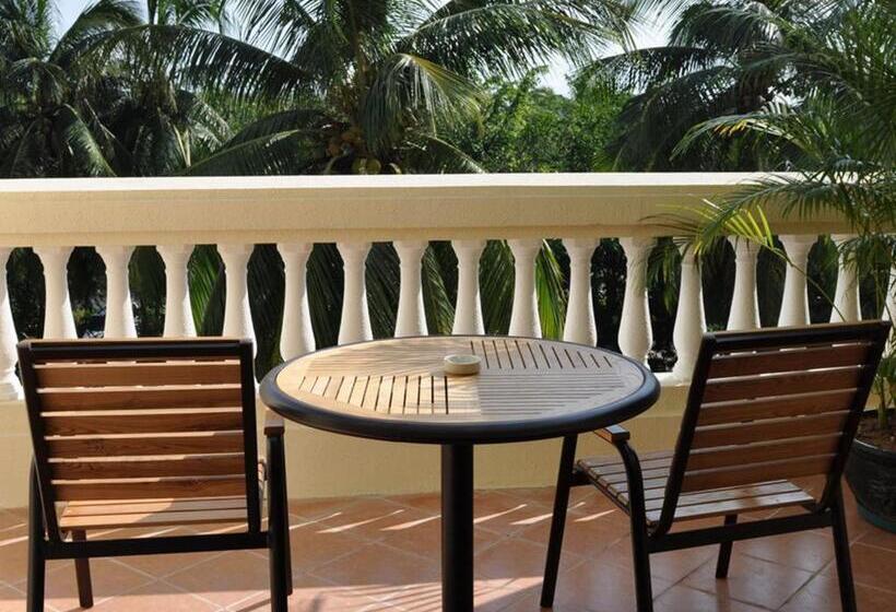 חדר ביזנס, Palm Beach Resort & Spa