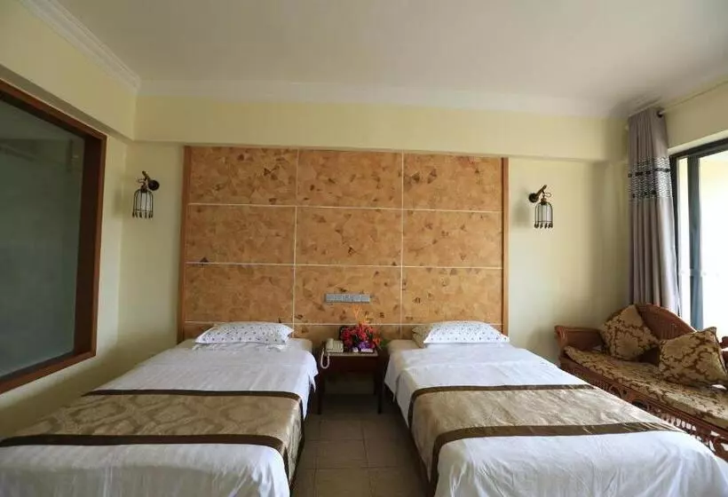 Bisneshuone, Palm Beach Resort & Spa