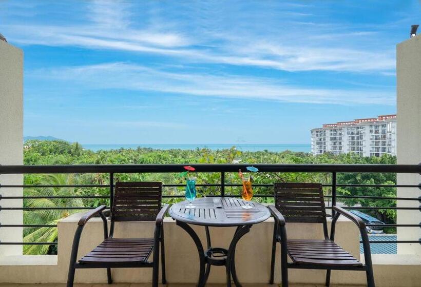 חדר דלוקס נוף לים, Palm Beach Resort & Spa