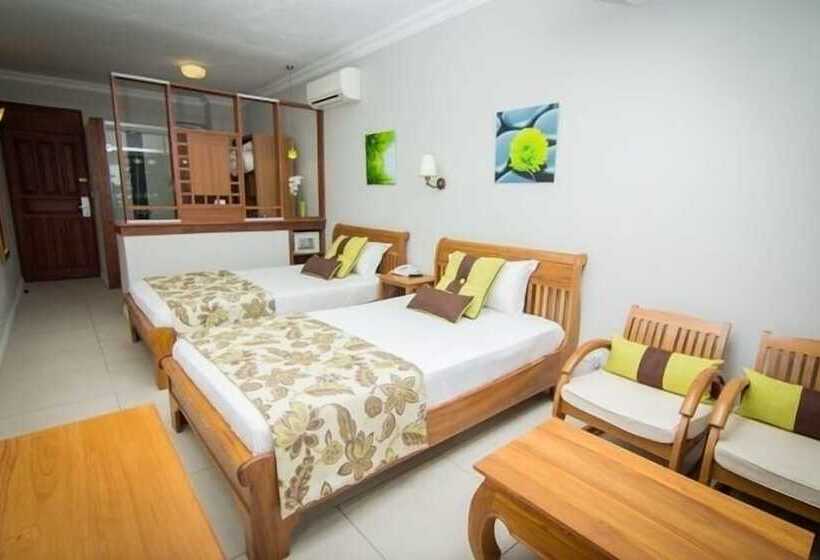 اتاق لوکس, Le Peninsula Bay Beach Resort & Spa
