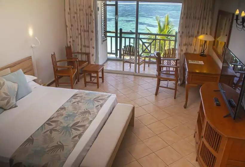 اتاق استاندارد با چشم‌انداز دریا, Le Peninsula Bay Beach Resort & Spa