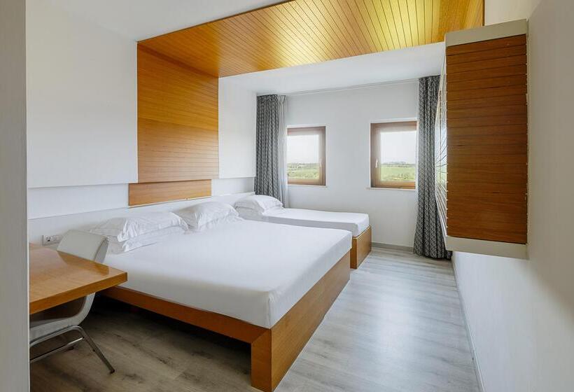 Трехместный Номер Комфорт, Precise House Montaperti Siena