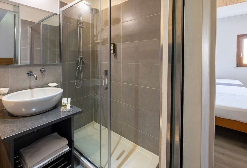 Трехместный Номер Комфорт, Precise House Montaperti Siena