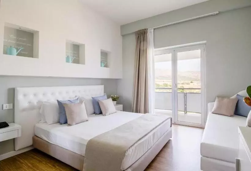 اتاق استاندارد سه نفره, Regiohotel Manfredi