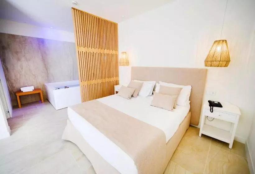 سوئیت با وان آب گرم, Regiohotel Manfredi