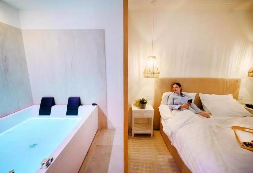 سوئیت با وان آب گرم, Regiohotel Manfredi